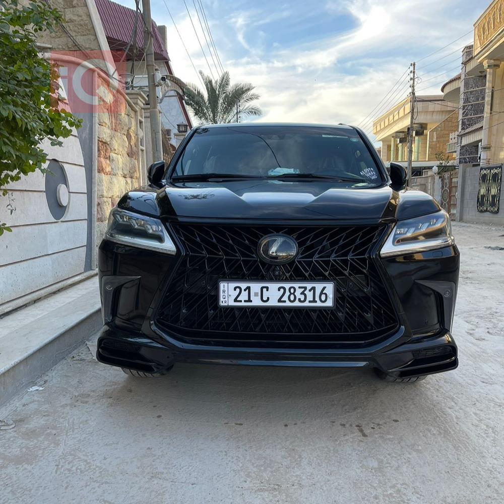 Lexus LX